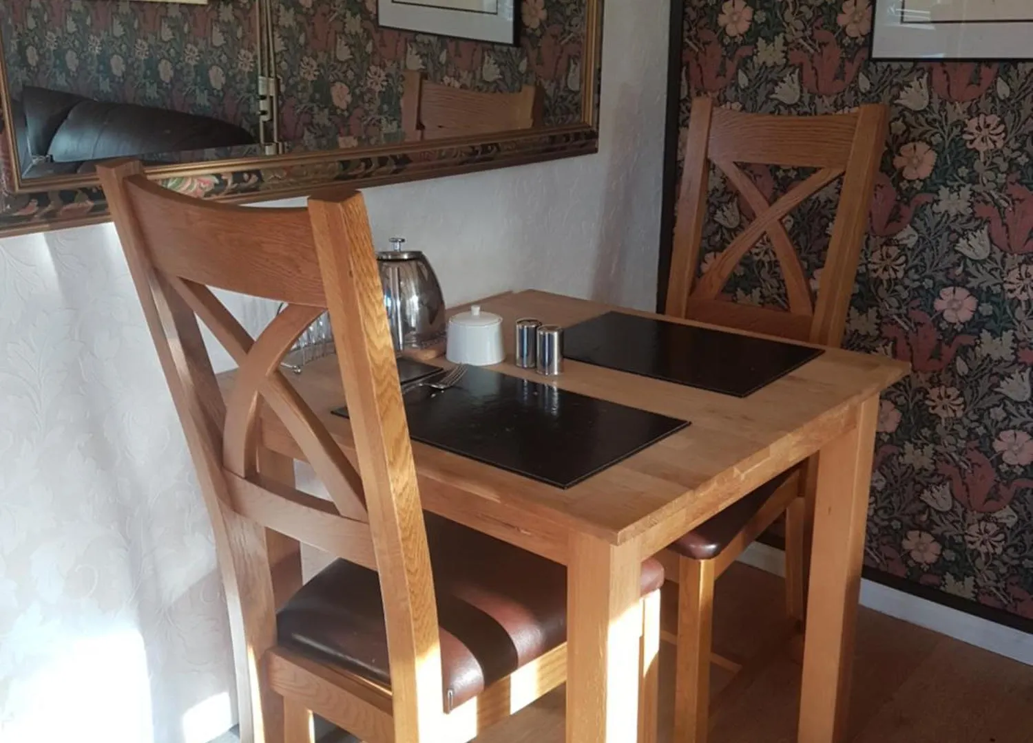 Holiday home The Old Dairy, Comfy 1 Bedroom Apartment With Lounge,Bathroom And Kitchenette Near Town, Pubs And Walks Ringwood